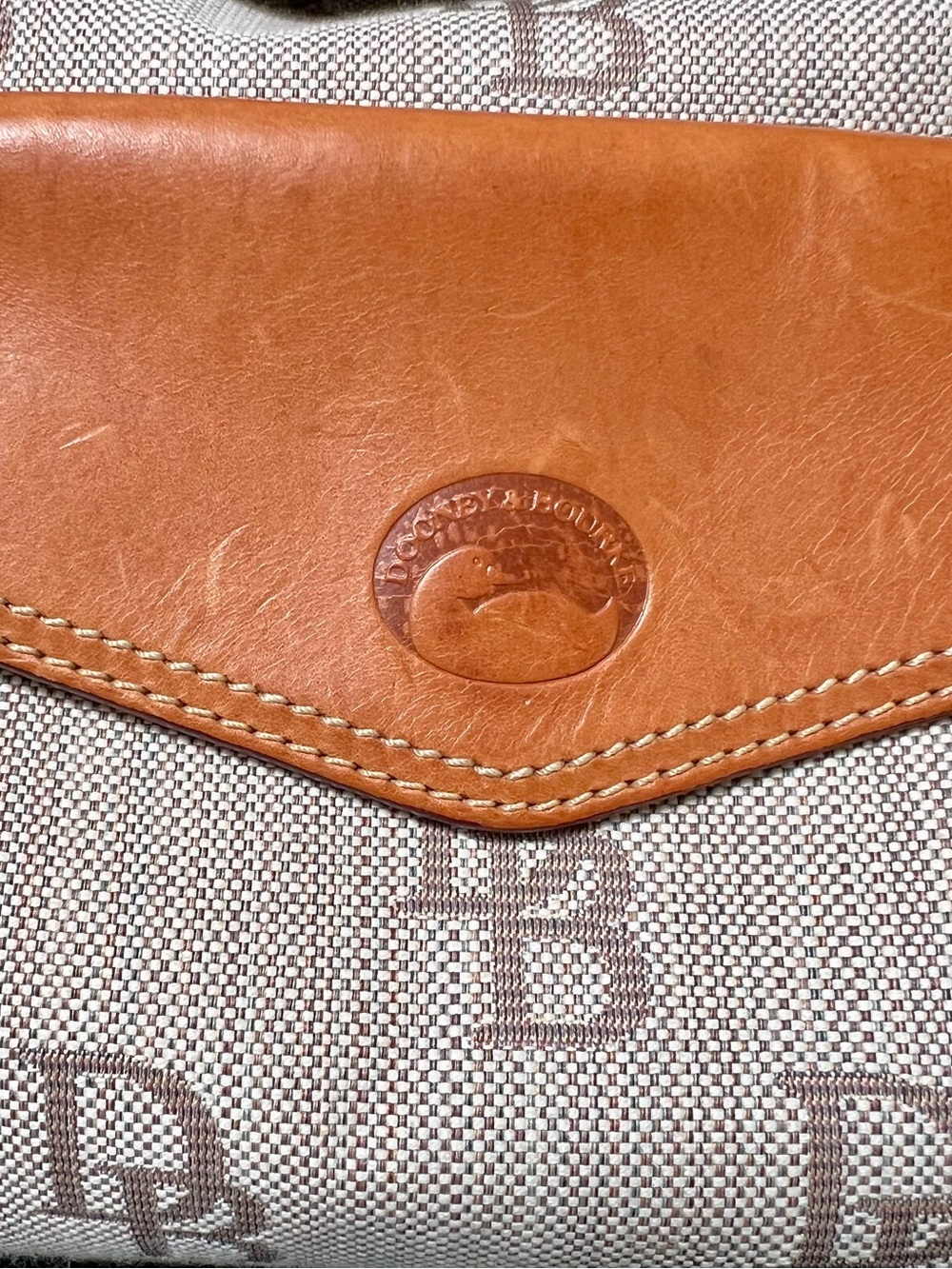 DOONEY & BOURKE Florentine Jacquard "The Smith" Shoulder Bag - Picture 3 of 15